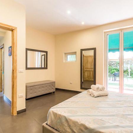 Villa Dolcevita With Parking By Napoliapartments Buitenkant foto