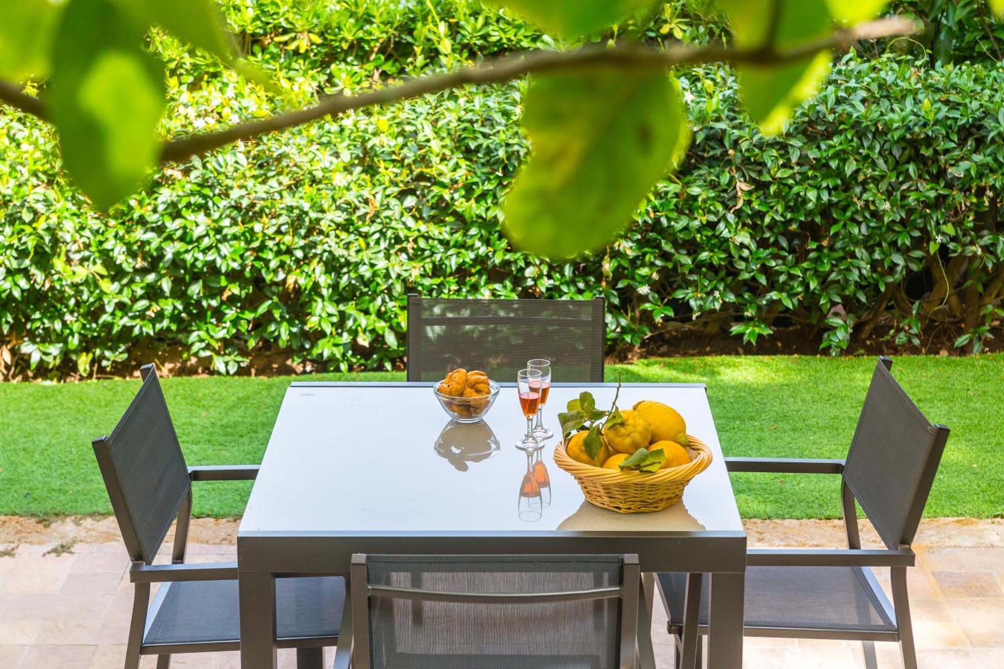Villa Dolcevita With Parking By Napoliapartments Buitenkant foto