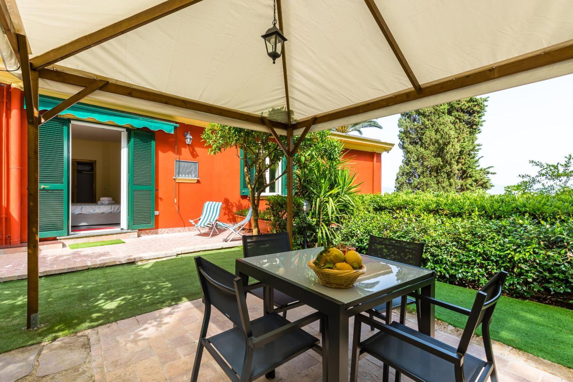 Villa Dolcevita With Parking By Napoliapartments Buitenkant foto
